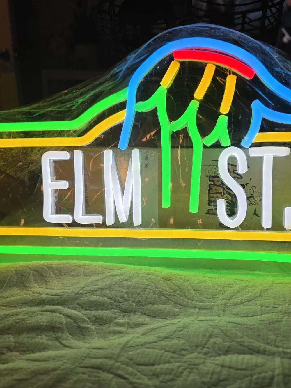 ELM ST. Neon Sign - Multicolor Retro Wall Art